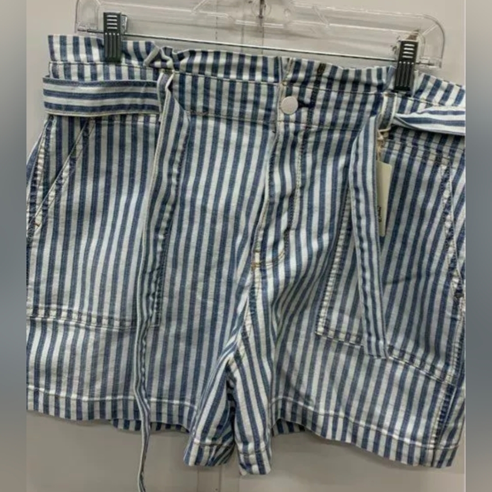 NWT A New Approach Women Blue White Shorts Size 12